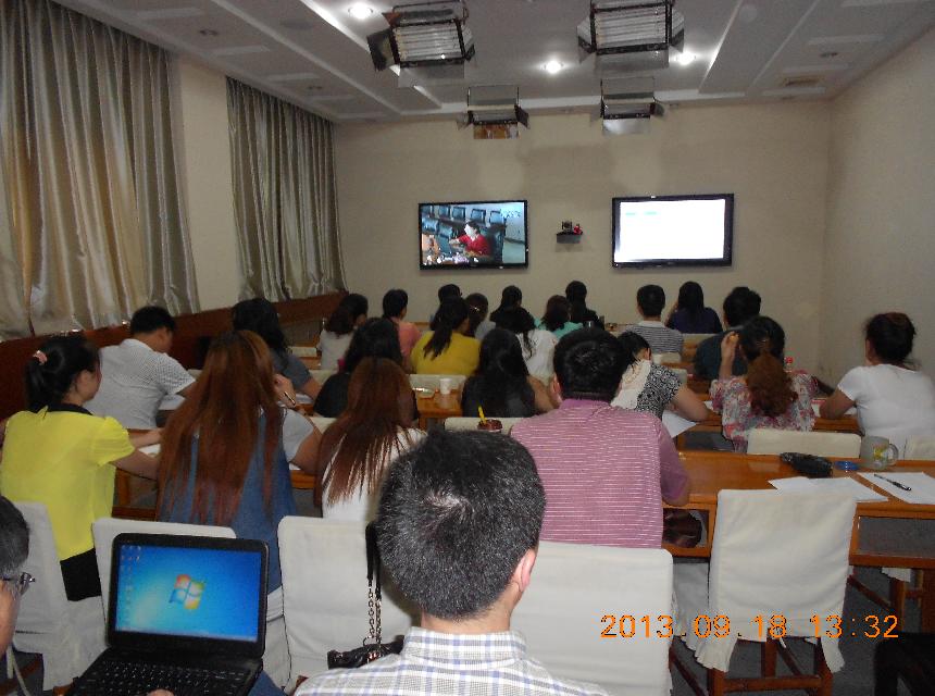 亚洲精品一区二区三区麻豆